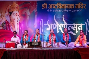 sharma bandhu img-3